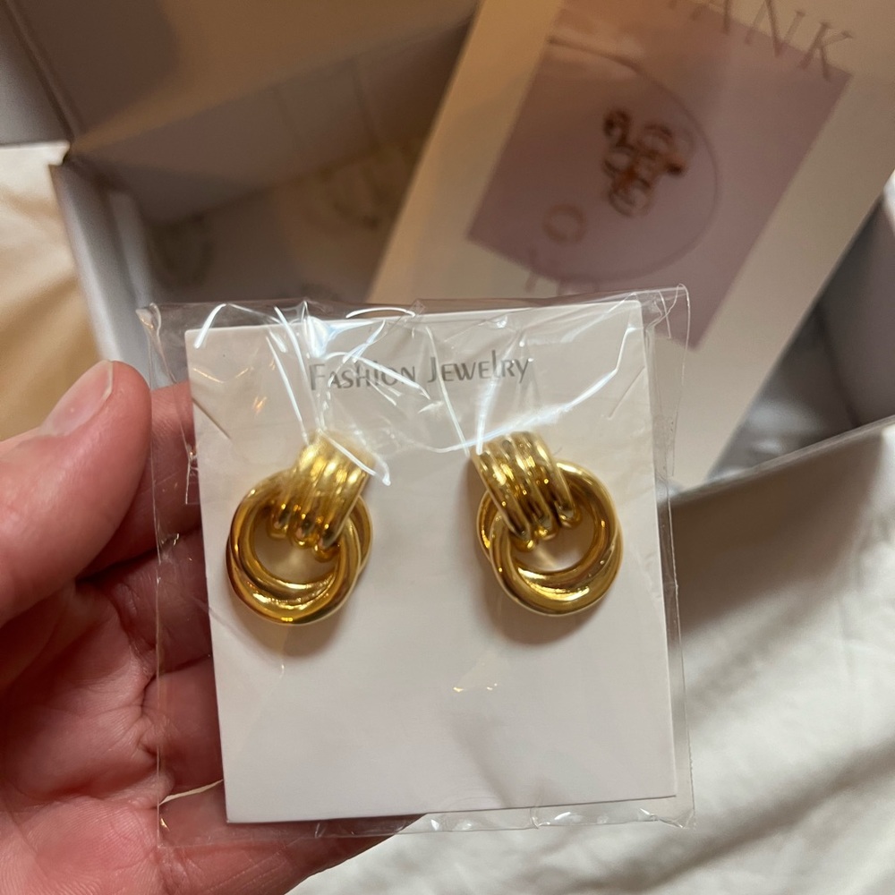 Gold Fashion Jewelry Earrings